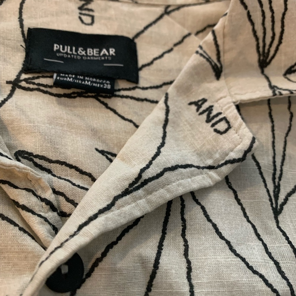 Pull&Bear Button Down Short Sleeve Flower Pattern… - image 2